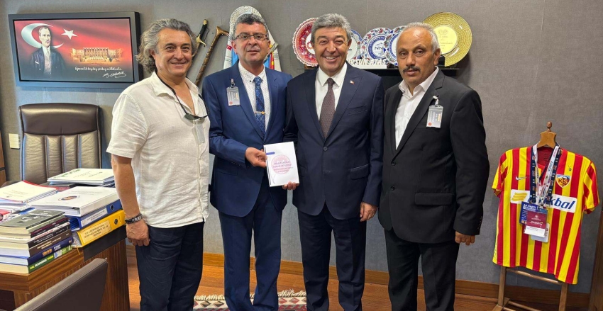 25 Haziran 2025 tarihinde Ak Parti Kayseri Milletvekili Dursun ATAŞ’ı TBMM de bulunan makamında ziyaret ettik.